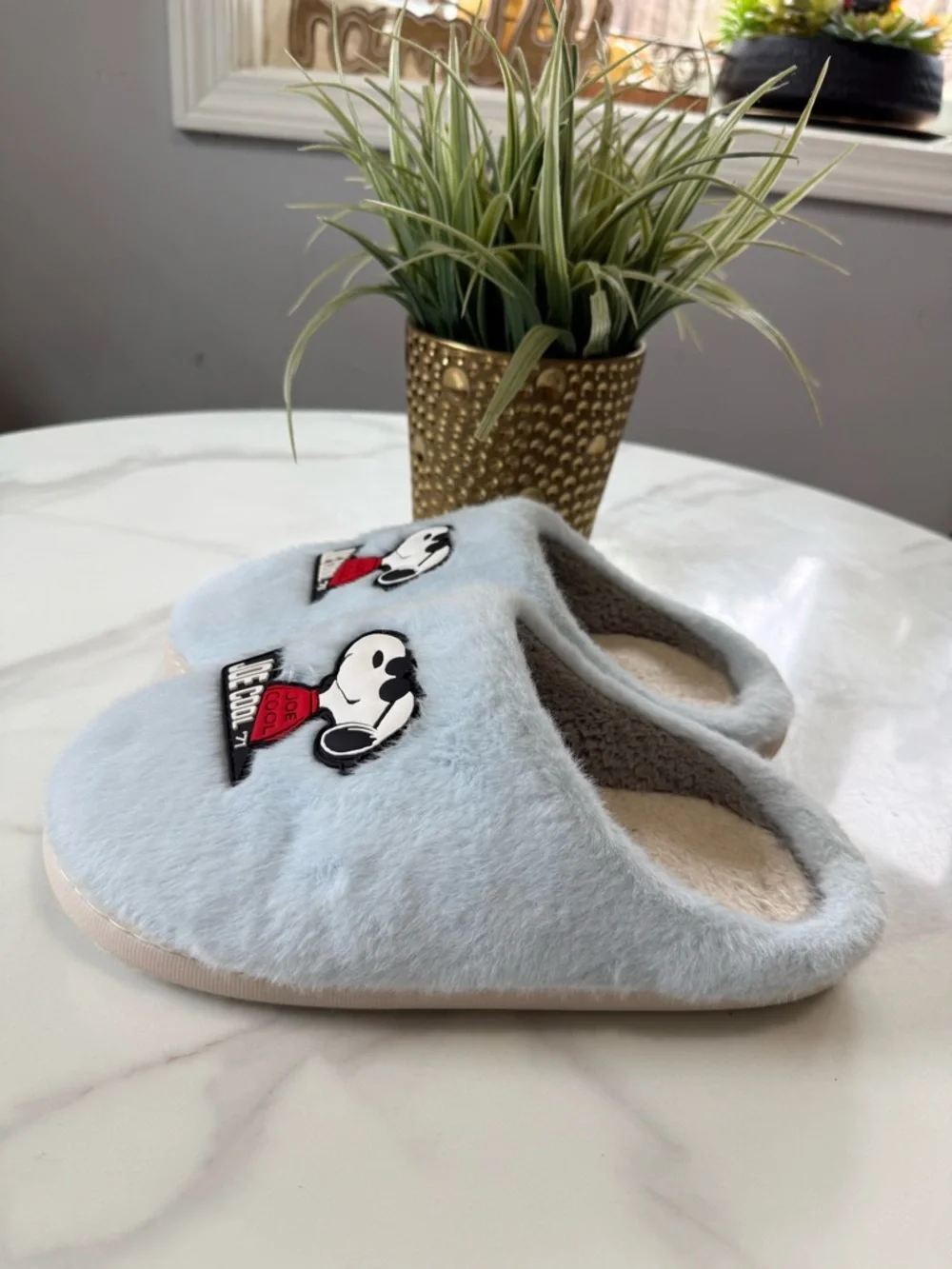 Unisex Snoopy 'Joe Cool' Light Blue Fuzzy Slippers